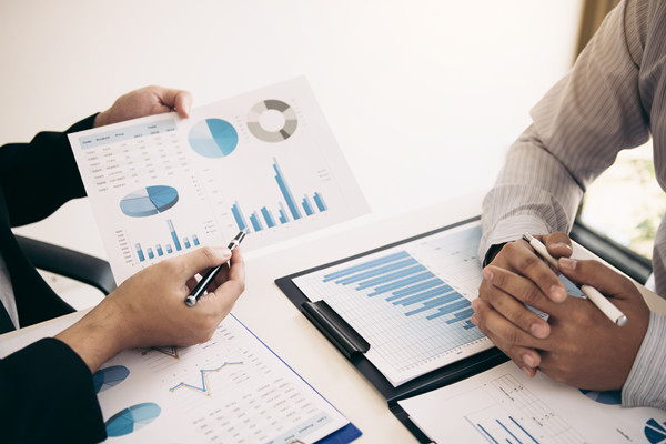 戰(zhàn)略預(yù)算：將預(yù)算與戰(zhàn)略目標(biāo)相結(jié)合，推動(dòng)企業(yè)發(fā)展