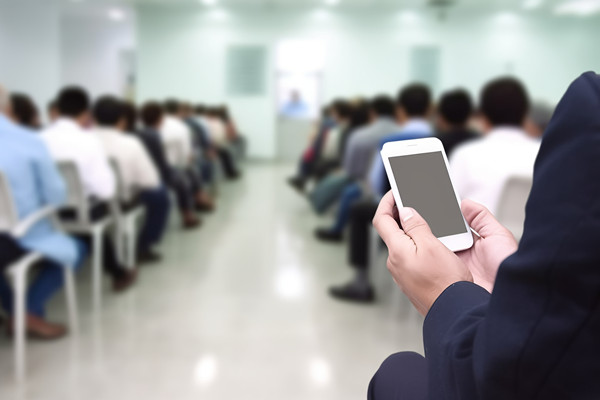 滾動(dòng)預(yù)算咨詢：協(xié)助企業(yè)實(shí)施滾動(dòng)預(yù)算，持續(xù)優(yōu)化預(yù)算