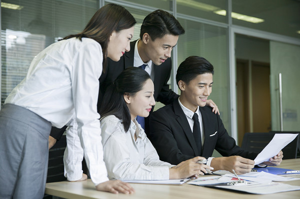 年度經(jīng)營(yíng)計(jì)劃評(píng)估優(yōu)化：實(shí)時(shí)監(jiān)控調(diào)整，提升效益