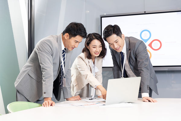精益人才發(fā)展：培養(yǎng)專業(yè)人才，推動(dòng)企業(yè)持續(xù)發(fā)展