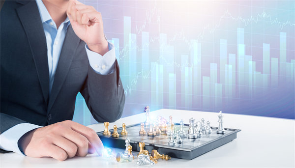 精準(zhǔn)實(shí)施戰(zhàn)略管理，構(gòu)筑企業(yè)持續(xù)競(jìng)爭(zhēng)優(yōu)勢(shì)