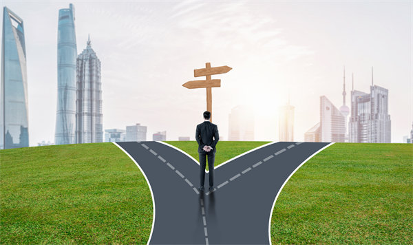 如果一家企業(yè)沒(méi)有明確的經(jīng)營(yíng)戰(zhàn)略，會(huì)有什么樣的風(fēng)險(xiǎn)？