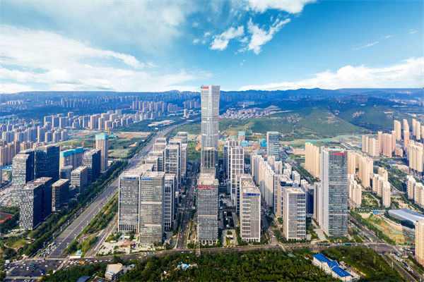 企業(yè)管理難題頻出，濟南管理咨詢?nèi)绾尉珳势凭帜鎰菰鲩L？