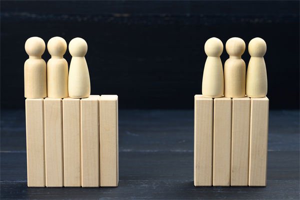 企業(yè)文化標語掛滿墻，為何員工依然缺乏認同感？