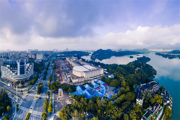 企業(yè)陷戰(zhàn)略迷茫難尋增長路，肇慶戰(zhàn)略咨詢公司能指明方向嗎？